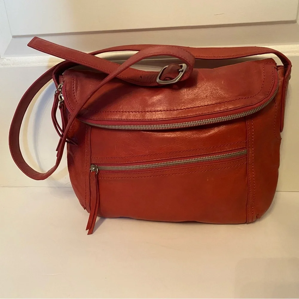 HOBO INTERNATIONAL SHOULDER CROSSBODY BAG RED LEATHER FLAP SILVER HARDWARE